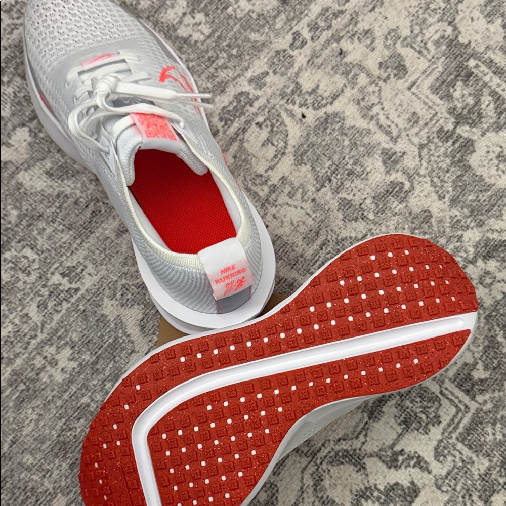 Nike Interact Rin-White Running Sneakers with Neon Pink Accents - Picture 3 of 4